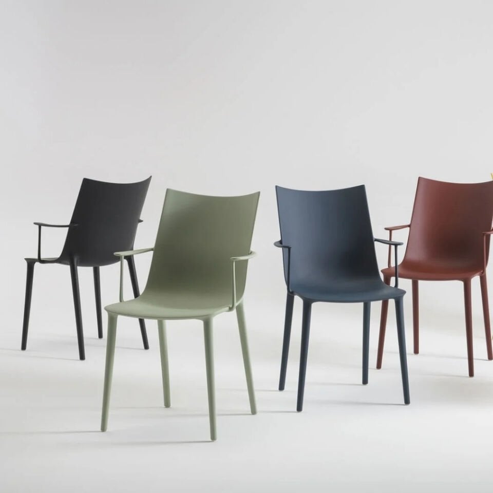 Kartell H.H.H Mat Siyah Kollu Sandalye