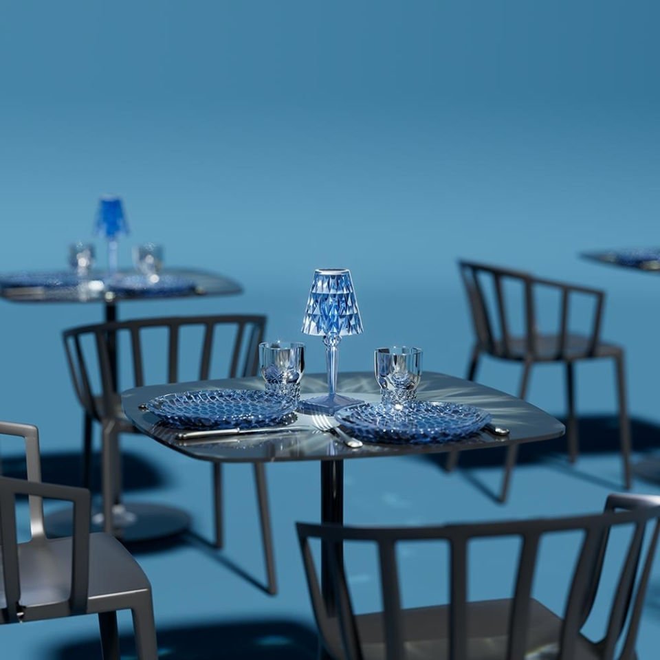 Kartell Battery Gök Mavisi Masa Lambası