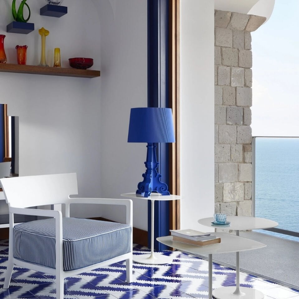 Kartell Bourgie Mavi Opak Masa Lambası