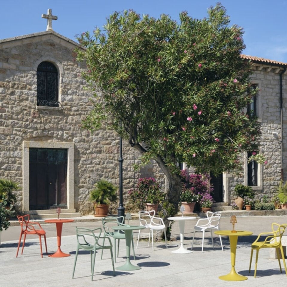 Kartell DR NA Paslı Turuncu Yuvarlak Masa